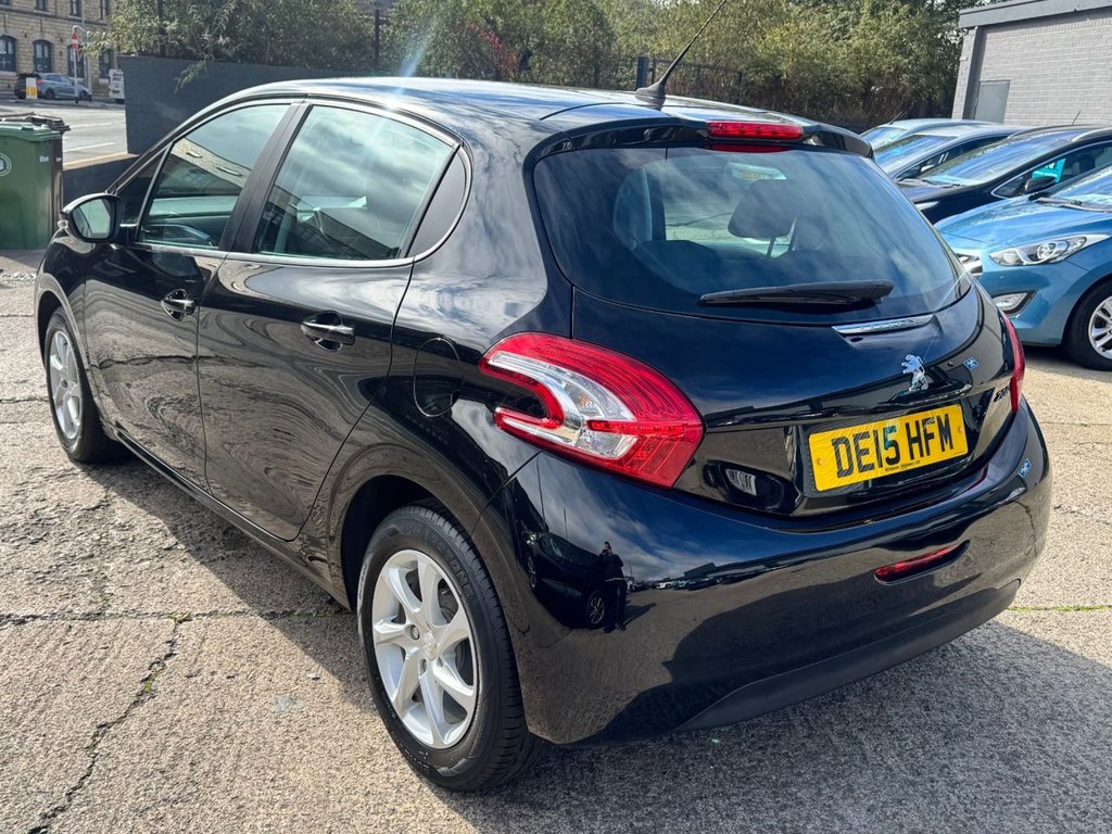 Used Peugeot 208 2015 for sale - 76376110: Photo 8