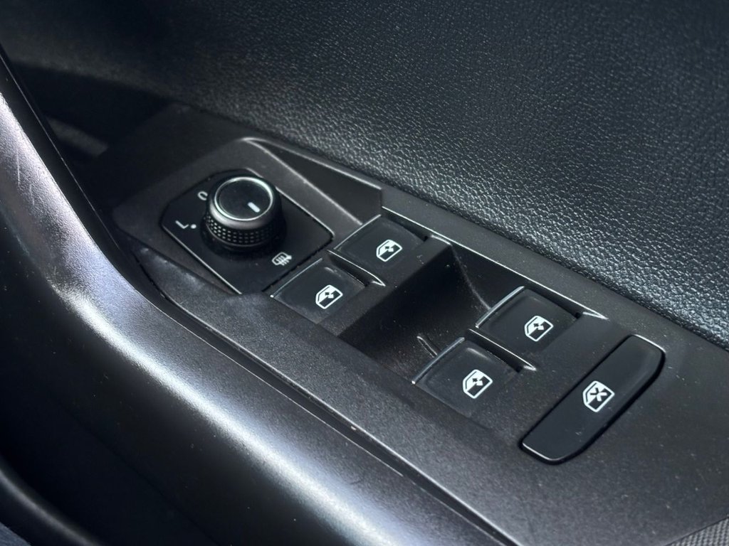 Used Volkswagen Polo 2018 for sale - 76642273: Photo 47