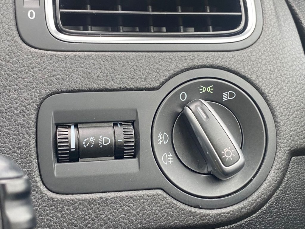 Used Volkswagen Polo 2014 for sale - 76291355: Photo 46