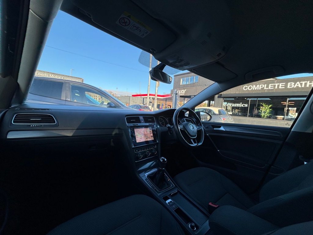 Used Volkswagen Golf 2020 for sale - 76642319: Photo 39