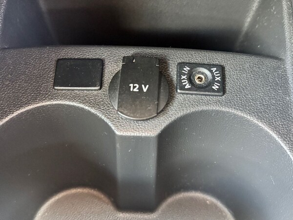 Used Volkswagen Polo 2010 for sale - 75548683: Photo 28