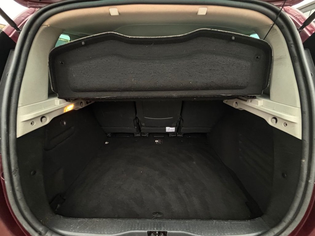 Used Renault Scenic 2015 for sale - 76417170: Photo 20