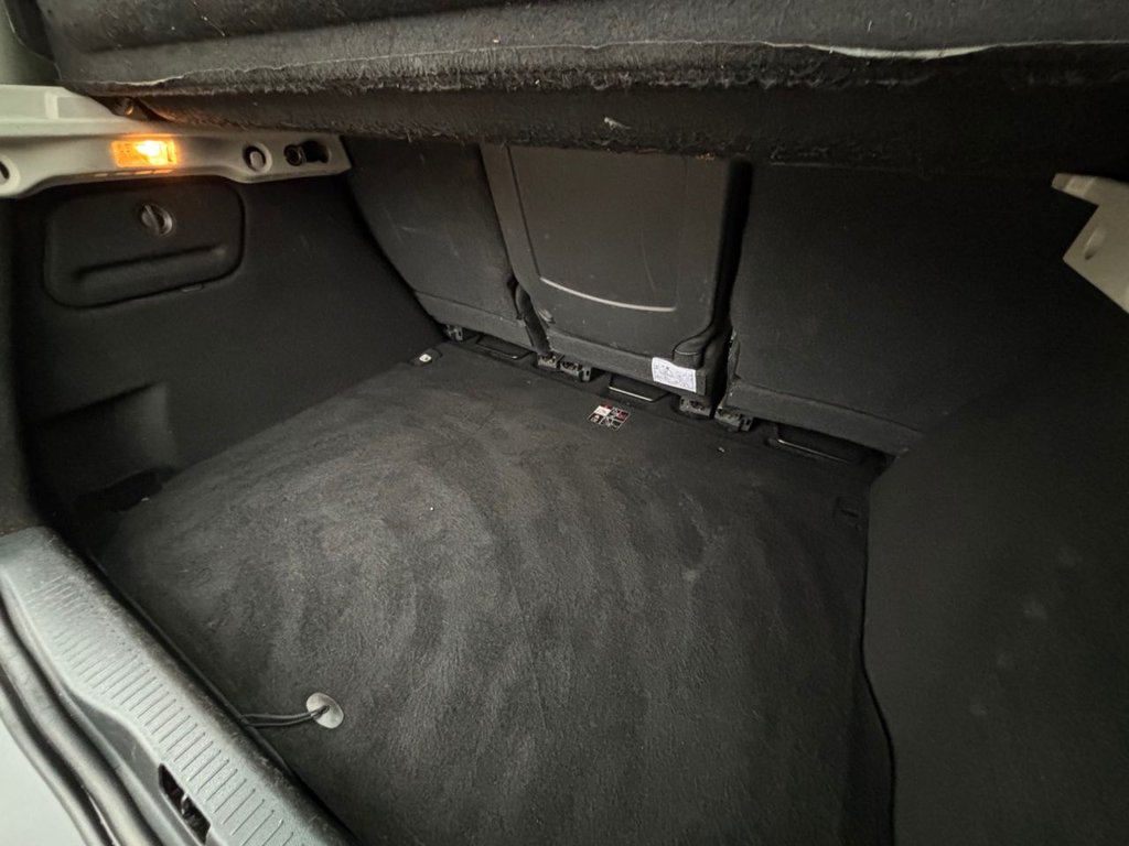 Used Renault Scenic 2015 for sale - 76417170: Photo 21