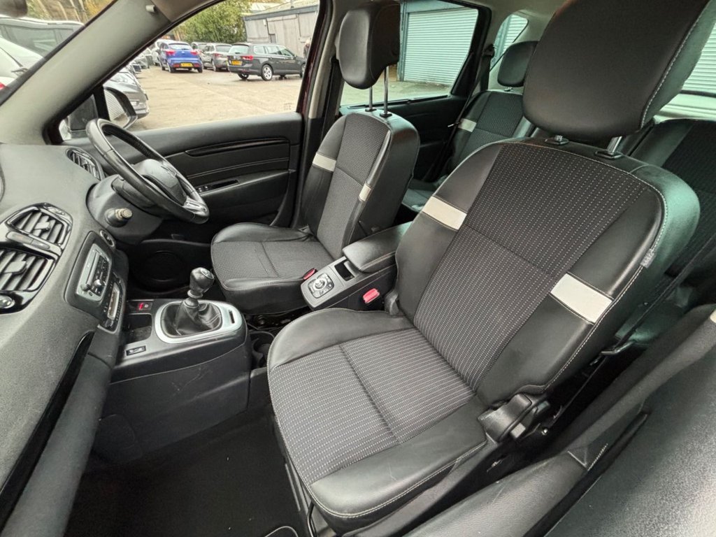 Used Renault Scenic 2015 for sale - 76417170: Photo 22