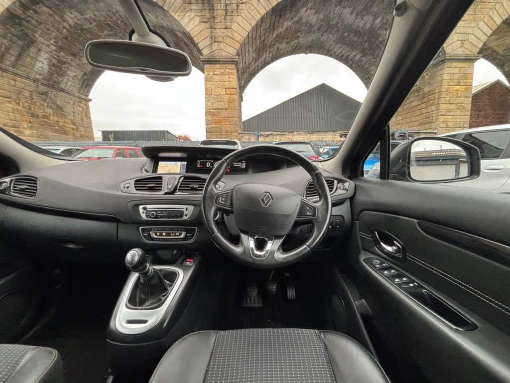 Used Renault Scenic 2015 for sale - 76417170: Photo 32