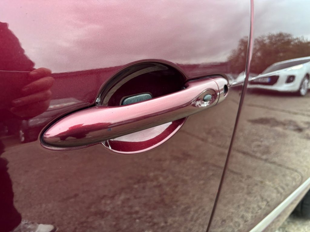 Used Renault Scenic 2015 for sale - 76417170: Photo 9