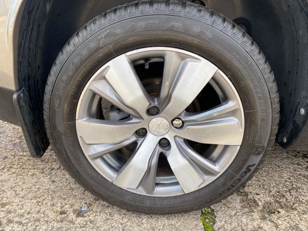 Used Peugeot 2008 2015 for sale - 75777357: Photo 20