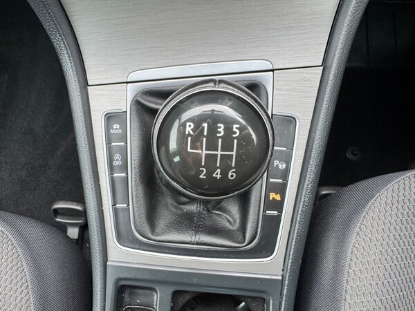 Used Volkswagen Golf 2015 for sale - 76147836: Photo 30