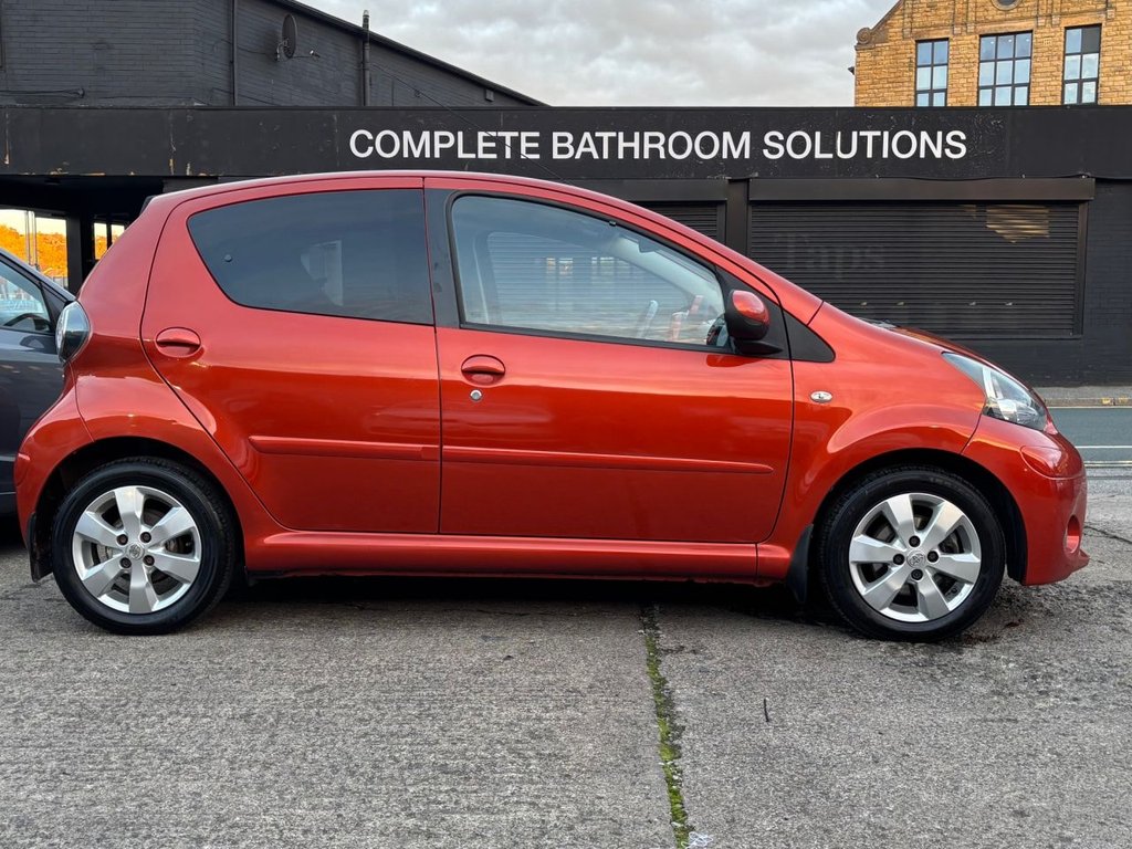Used Toyota AYGO 2012 for sale - 76367361: Photo 15