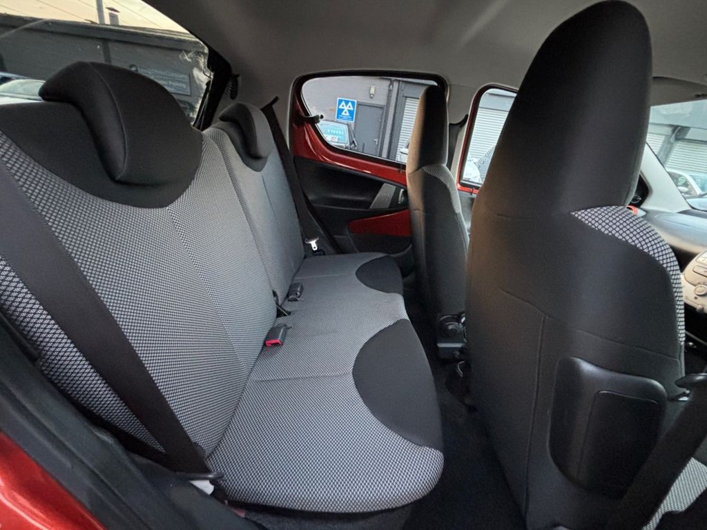 Used Toyota AYGO 2012 for sale - 76367361: Photo 28