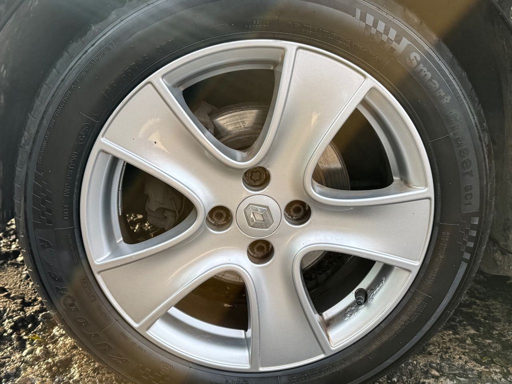 Used Renault Clio 2015 for sale - 76848168: Photo 15