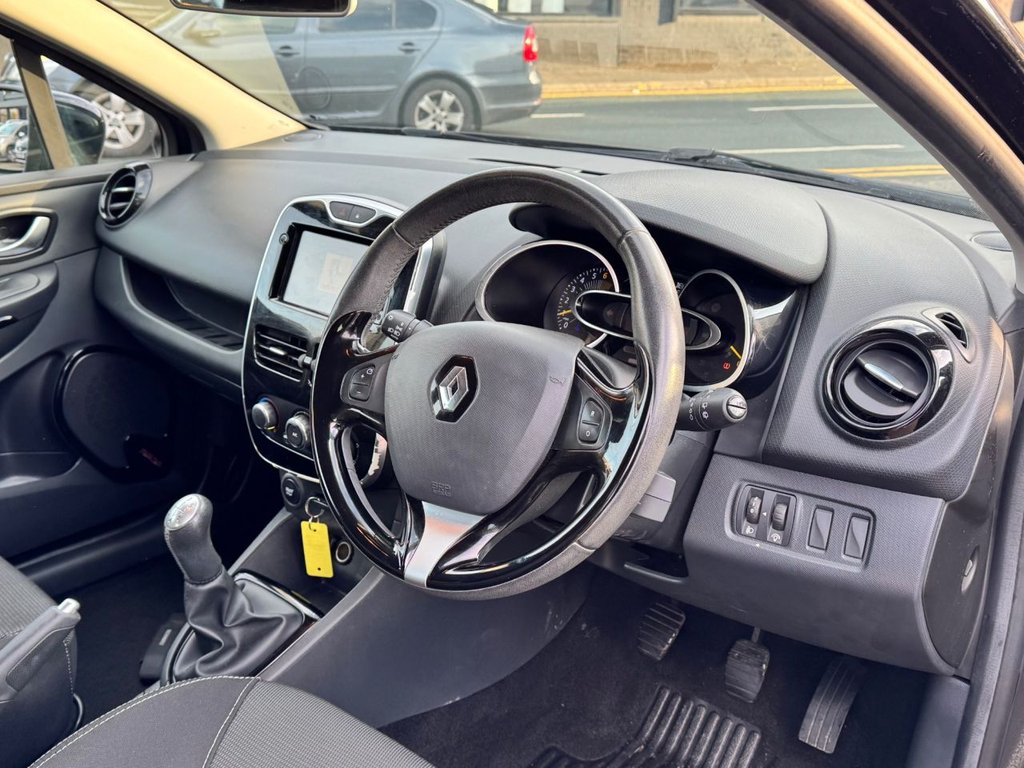 Used Renault Clio 2015 for sale - 76848168: Photo 19