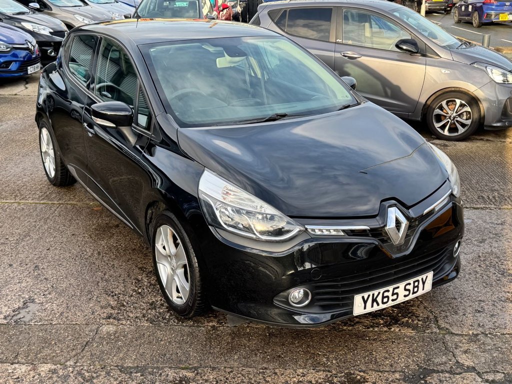 Used Renault Clio 2015 for sale - 76848168: Photo 2