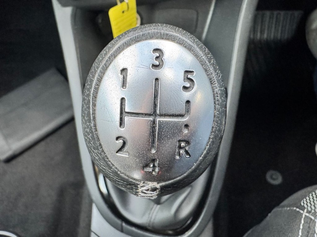 Used Renault Clio 2015 for sale - 76848168: Photo 26