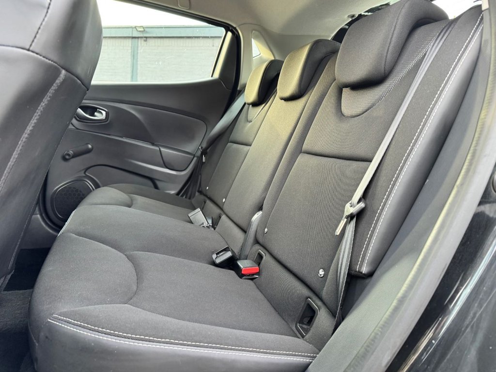 Used Renault Clio 2015 for sale - 76848168: Photo 36