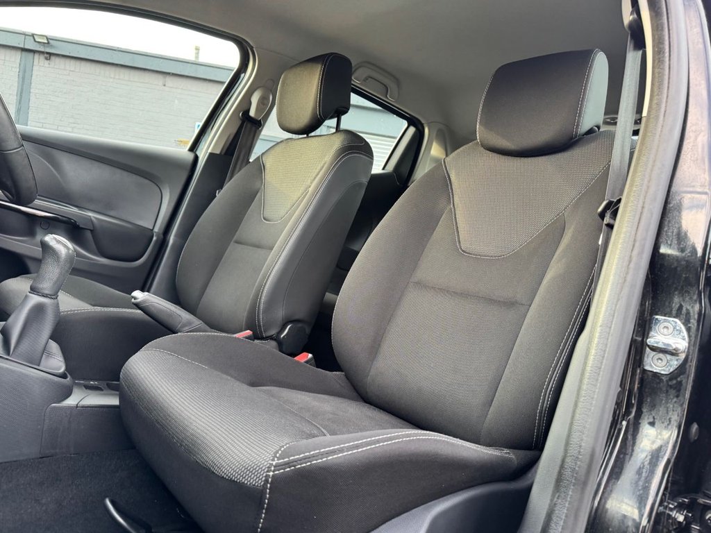 Used Renault Clio 2015 for sale - 76848168: Photo 37