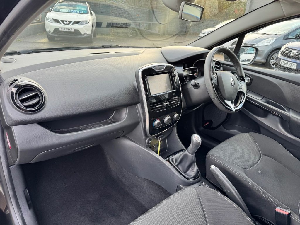 Used Renault Clio 2015 for sale - 76848168: Photo 39