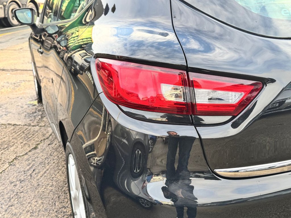 Used Renault Clio 2015 for sale - 76848168: Photo 8