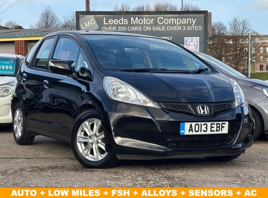 Used Honda Jazz 2013 for sale - 76910499: Photo 1