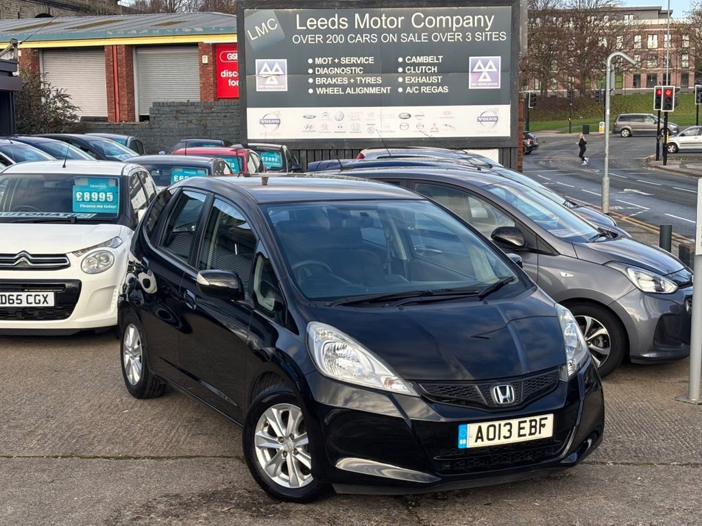 Used Honda Jazz 2013 for sale - 76910499: Photo 2