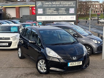 Used Honda Jazz 2013 for sale - 76910499: Photo