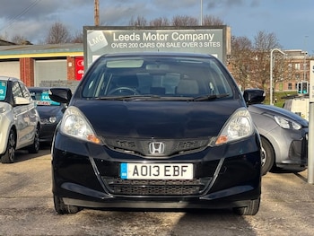 Used Honda Jazz 2013 for sale - 76910499: Photo