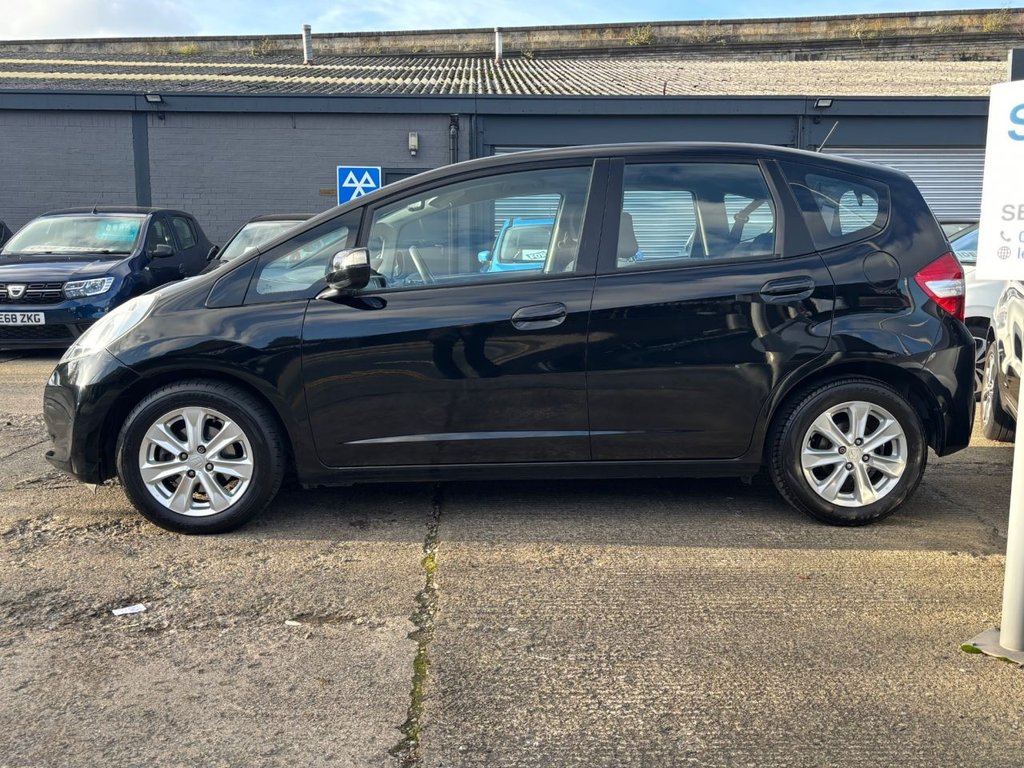 Used Honda Jazz 2013 for sale - 76910499: Photo 8