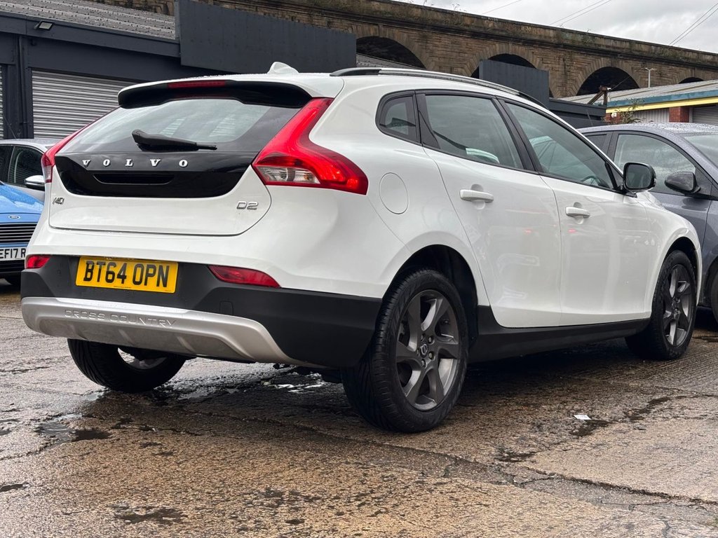 Used Volvo V40 2014 for sale - 76883204: Photo 14