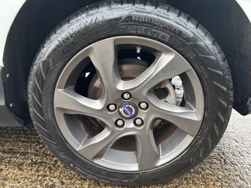 Used Volvo V40 2014 for sale - 76883204: Photo 17