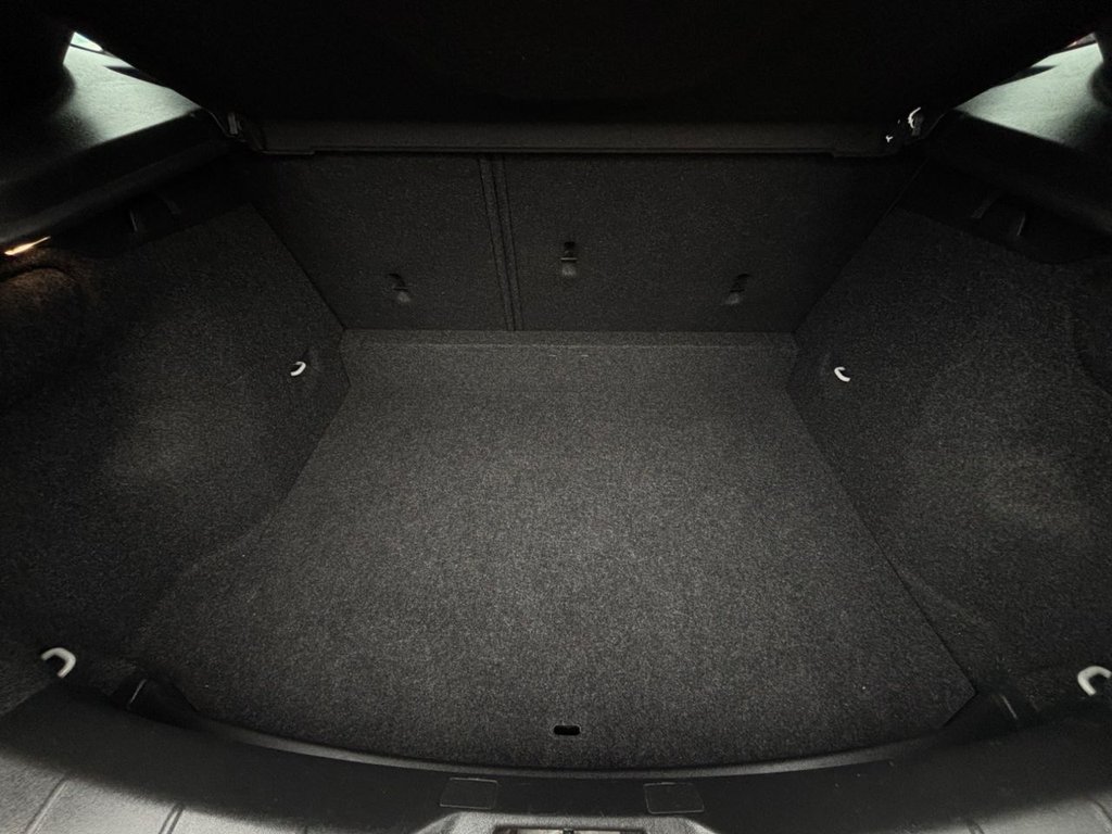 Used Volvo V40 2014 for sale - 76883204: Photo 20