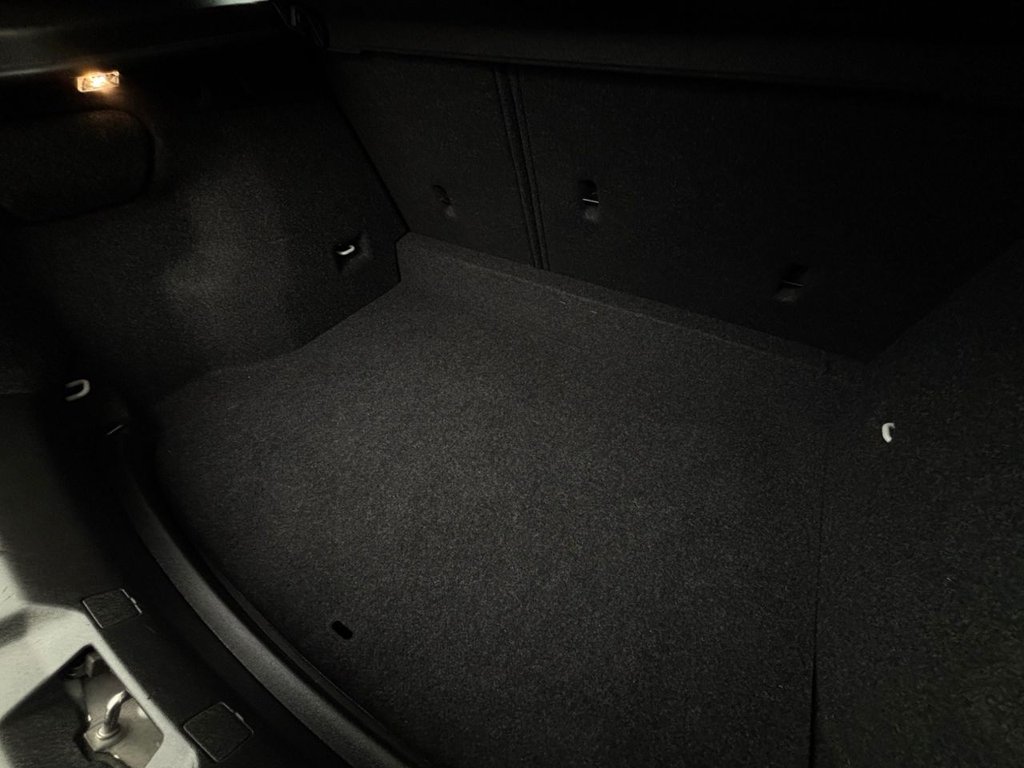 Used Volvo V40 2014 for sale - 76883204: Photo 21