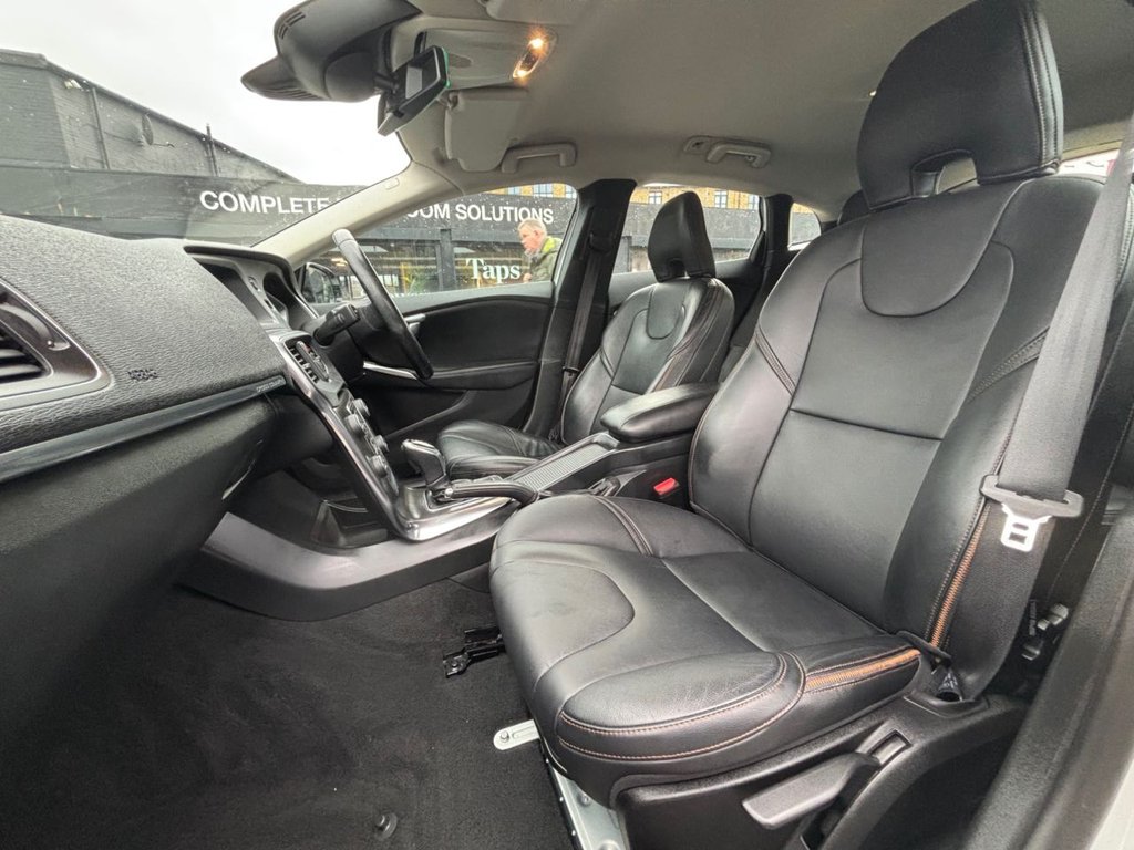 Used Volvo V40 2014 for sale - 76883204: Photo 25