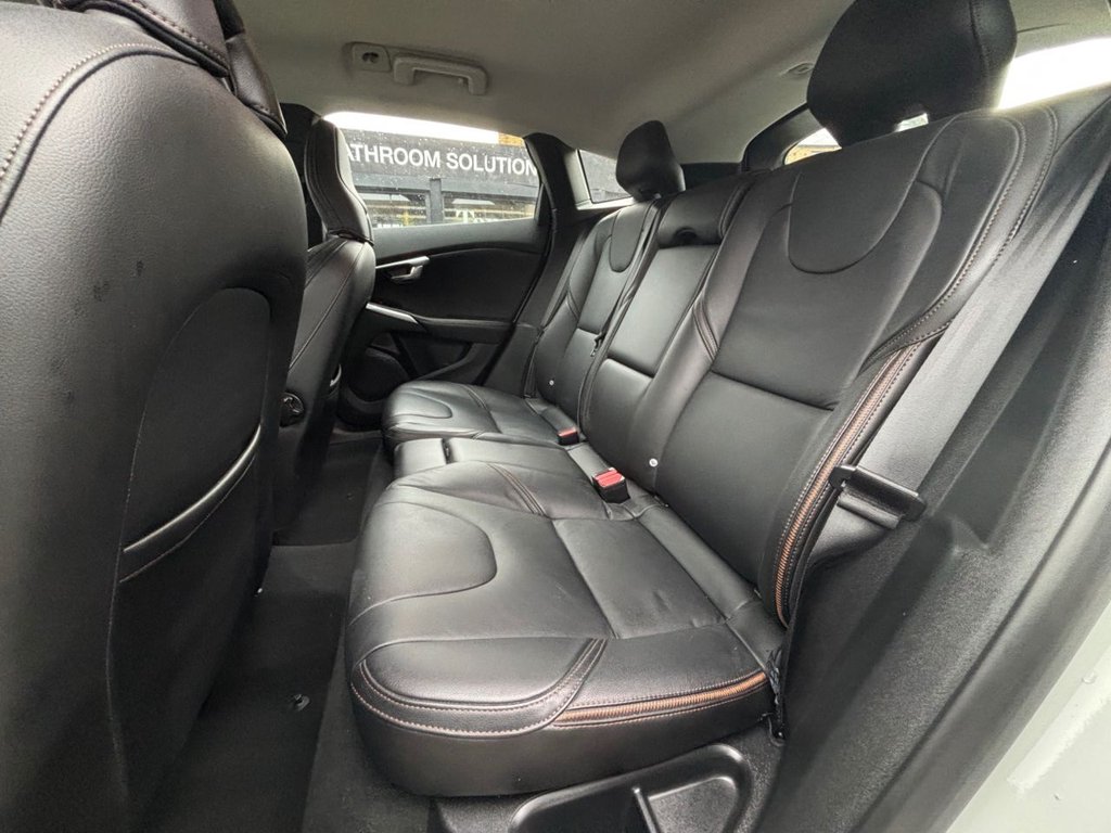 Used Volvo V40 2014 for sale - 76883204: Photo 26