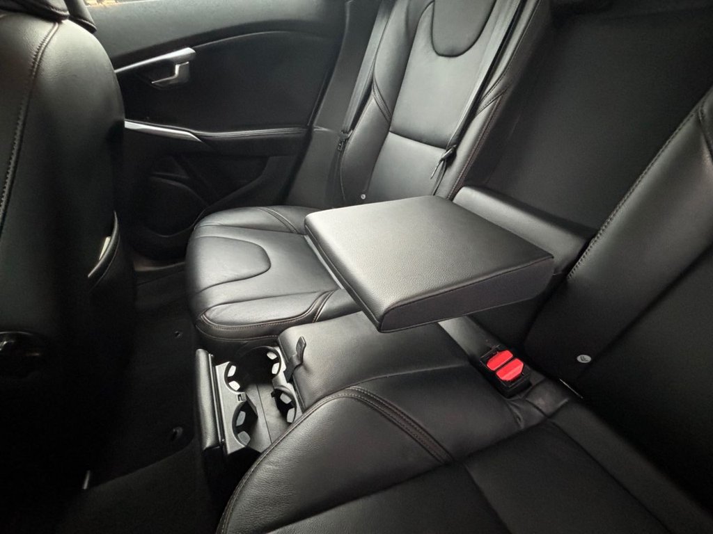 Used Volvo V40 2014 for sale - 76883204: Photo 27