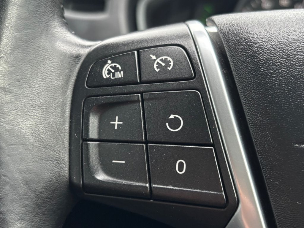 Used Volvo V40 2014 for sale - 76883204: Photo 39