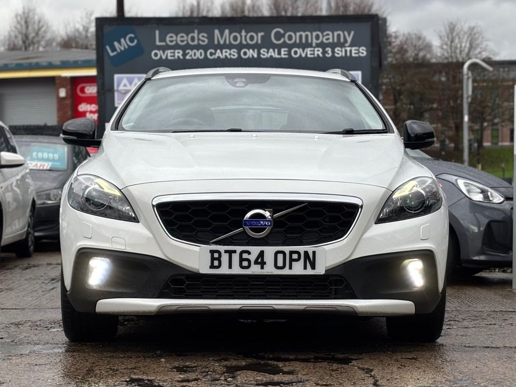 Used Volvo V40 2014 for sale - 76883204: Photo 4