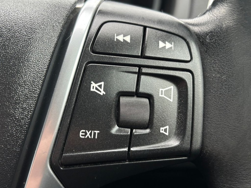 Used Volvo V40 2014 for sale - 76883204: Photo 40