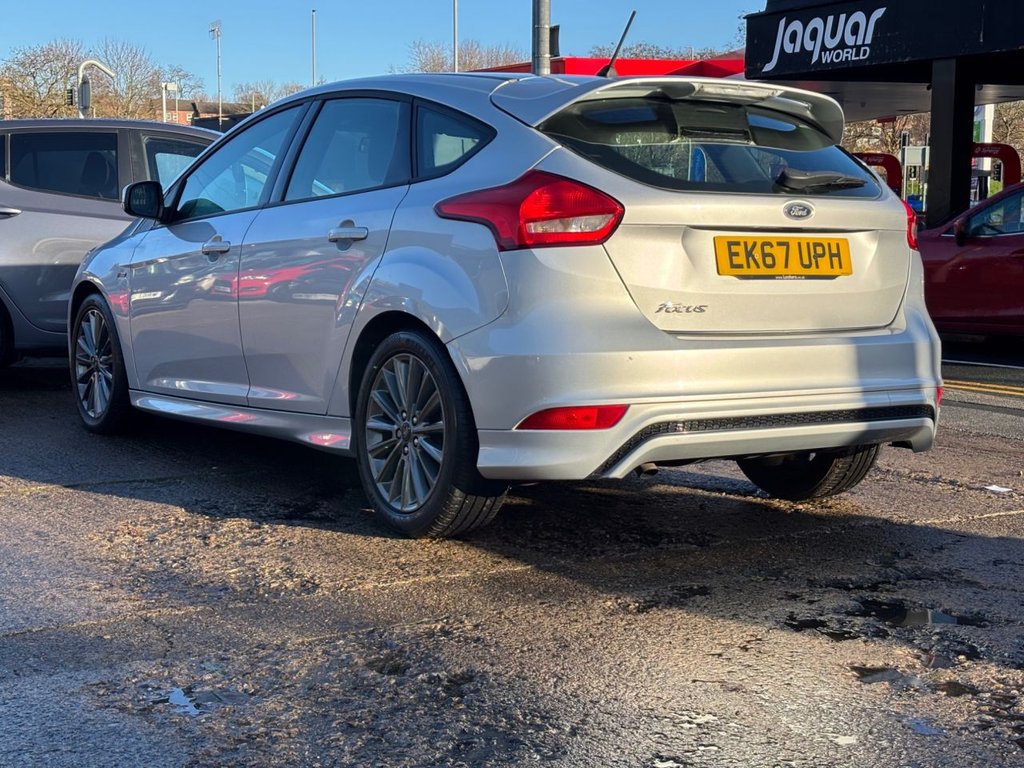 Used Ford Focus 2017 for sale - 76783701: Photo 11