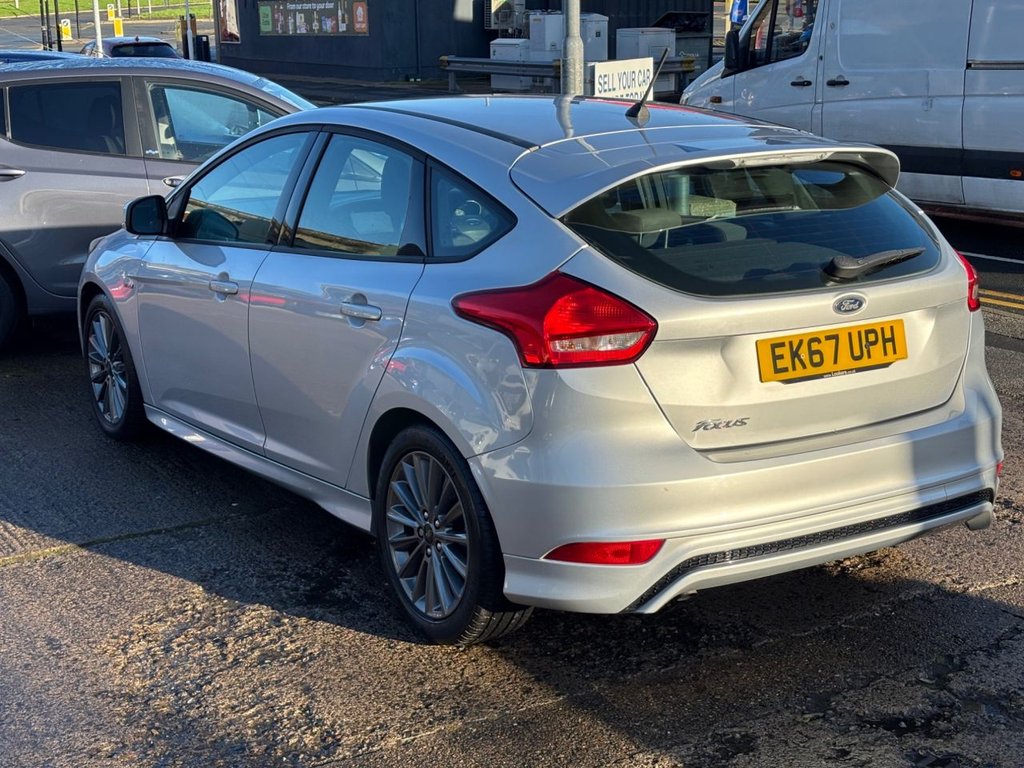 Used Ford Focus 2017 for sale - 76783701: Photo 12