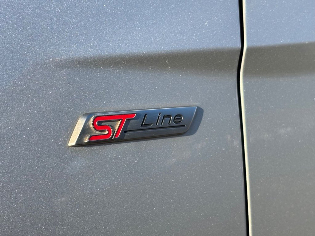 Used Ford Focus 2017 for sale - 76783701: Photo 9