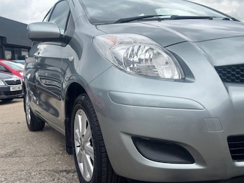 Used Toyota Yaris 2009 for sale - 76019104: Photo