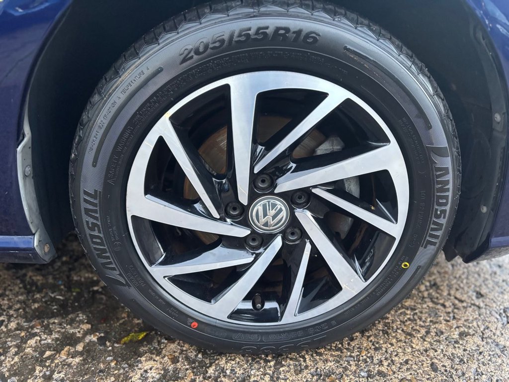 Used Volkswagen Golf 2019 for sale - 76934662: Photo 26