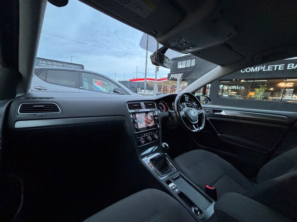 Used Volkswagen Golf 2019 for sale - 76934662: Photo 39