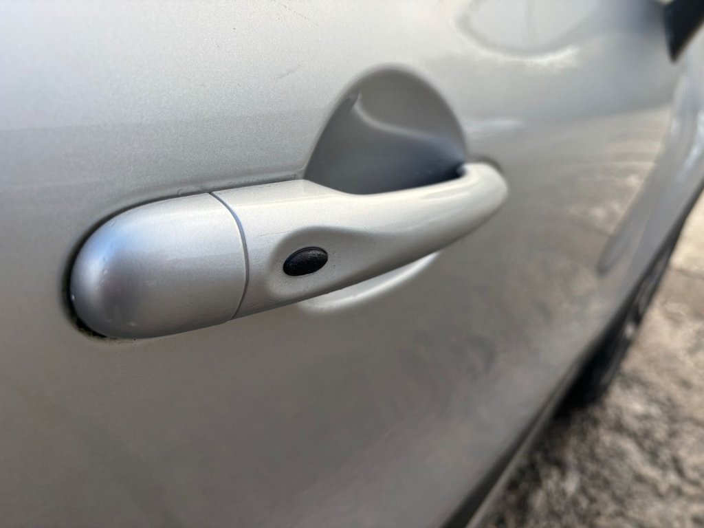 Used Renault Captur 2015 for sale - 76509795: Photo 16