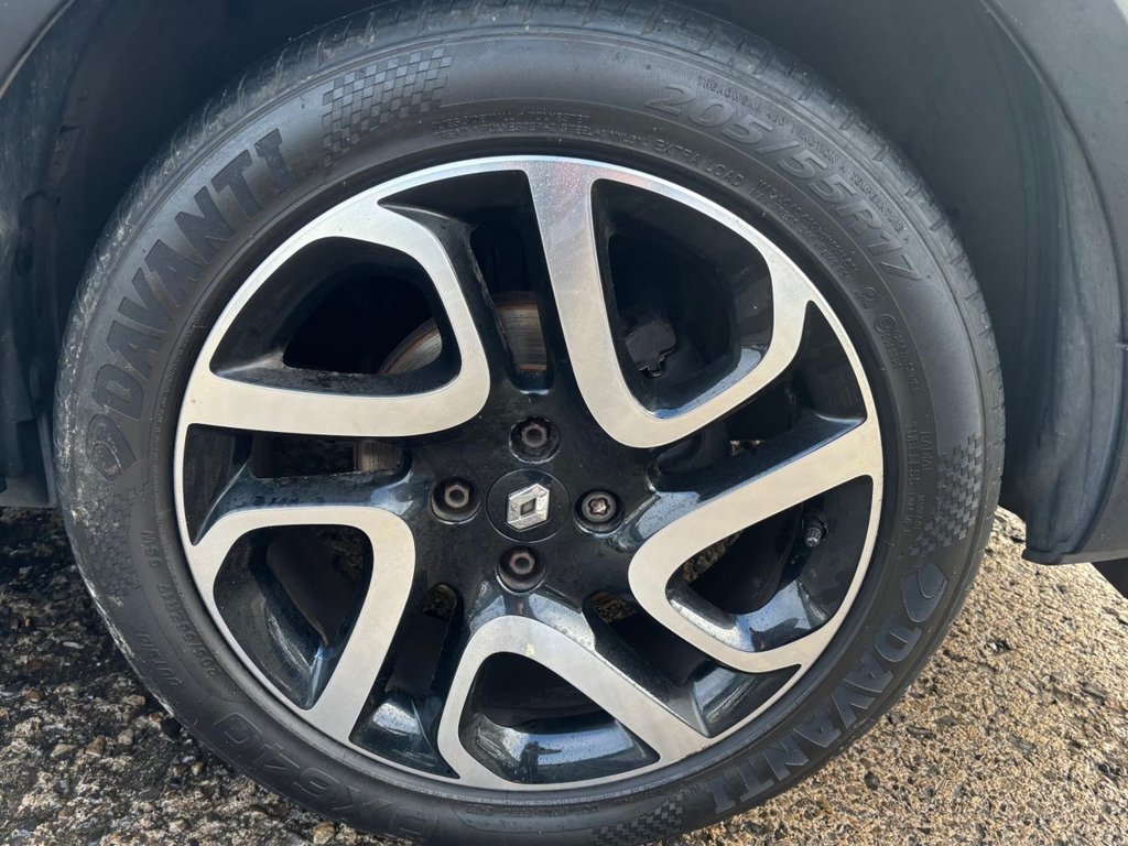 Used Renault Captur 2015 for sale - 76509795: Photo 21