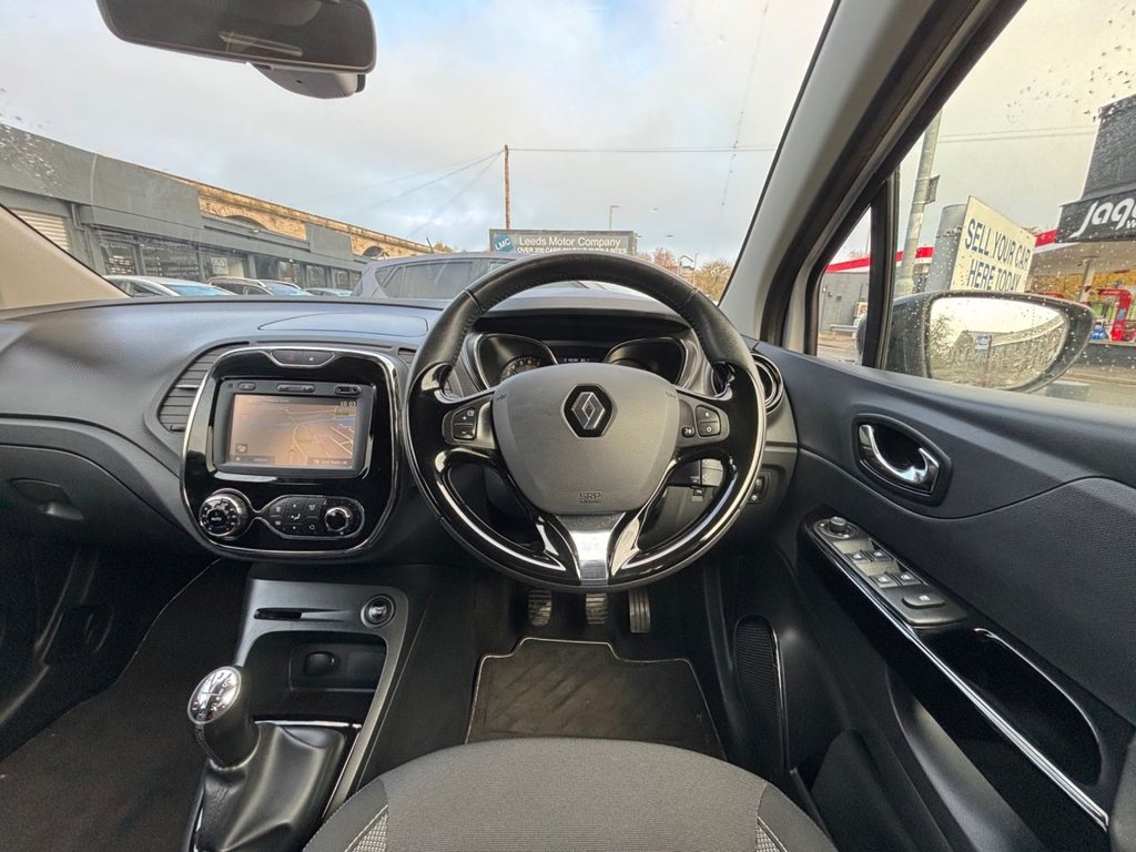 Used Renault Captur 2015 for sale - 76509795: Photo 35