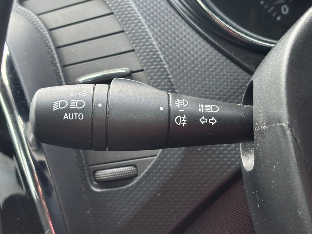 Used Renault Captur 2015 for sale - 76509795: Photo 46