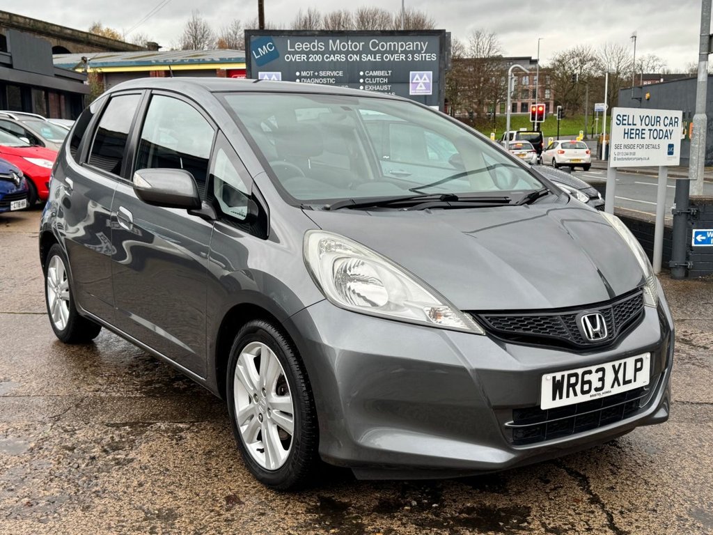 Used Honda Jazz 2013 for sale - 76768052: Photo 1