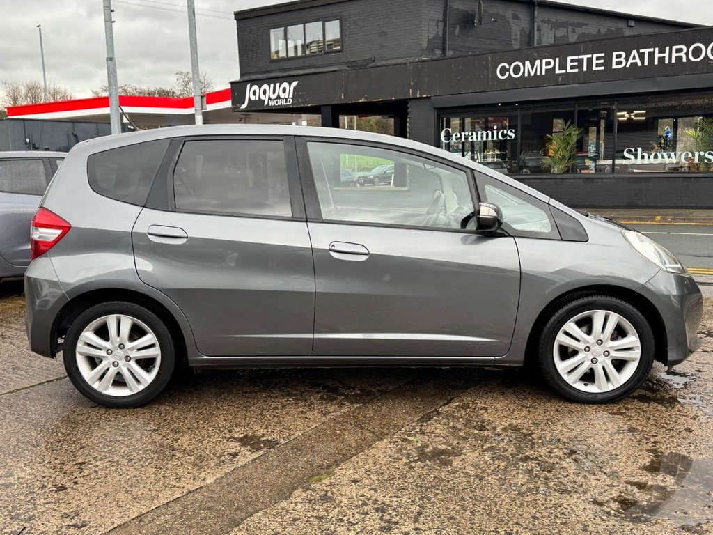 Used Honda Jazz 2013 for sale - 76768052: Photo 4