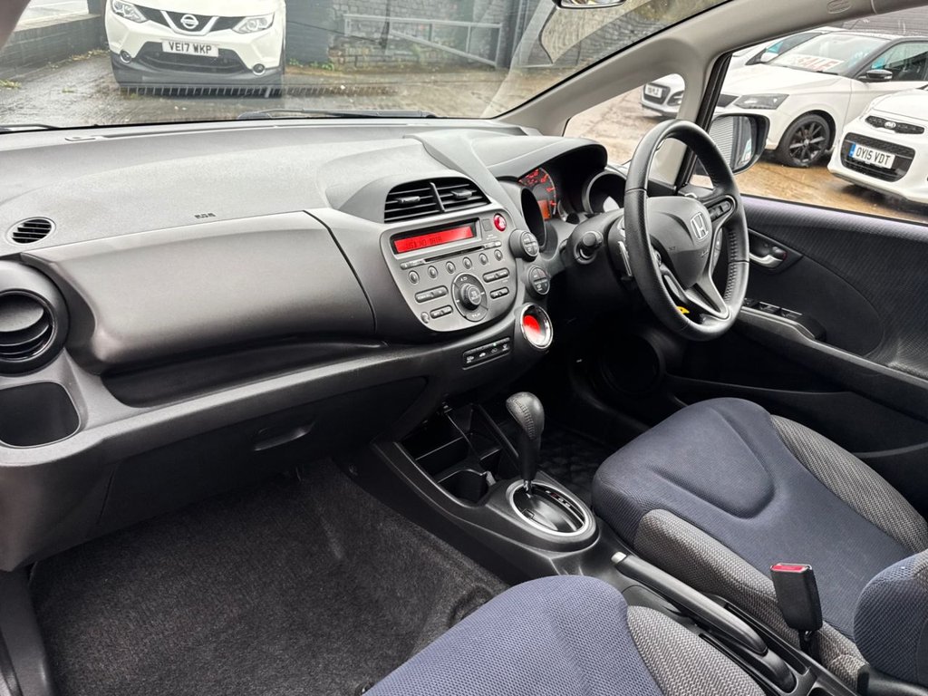Used Honda Jazz 2013 for sale - 76768052: Photo 41